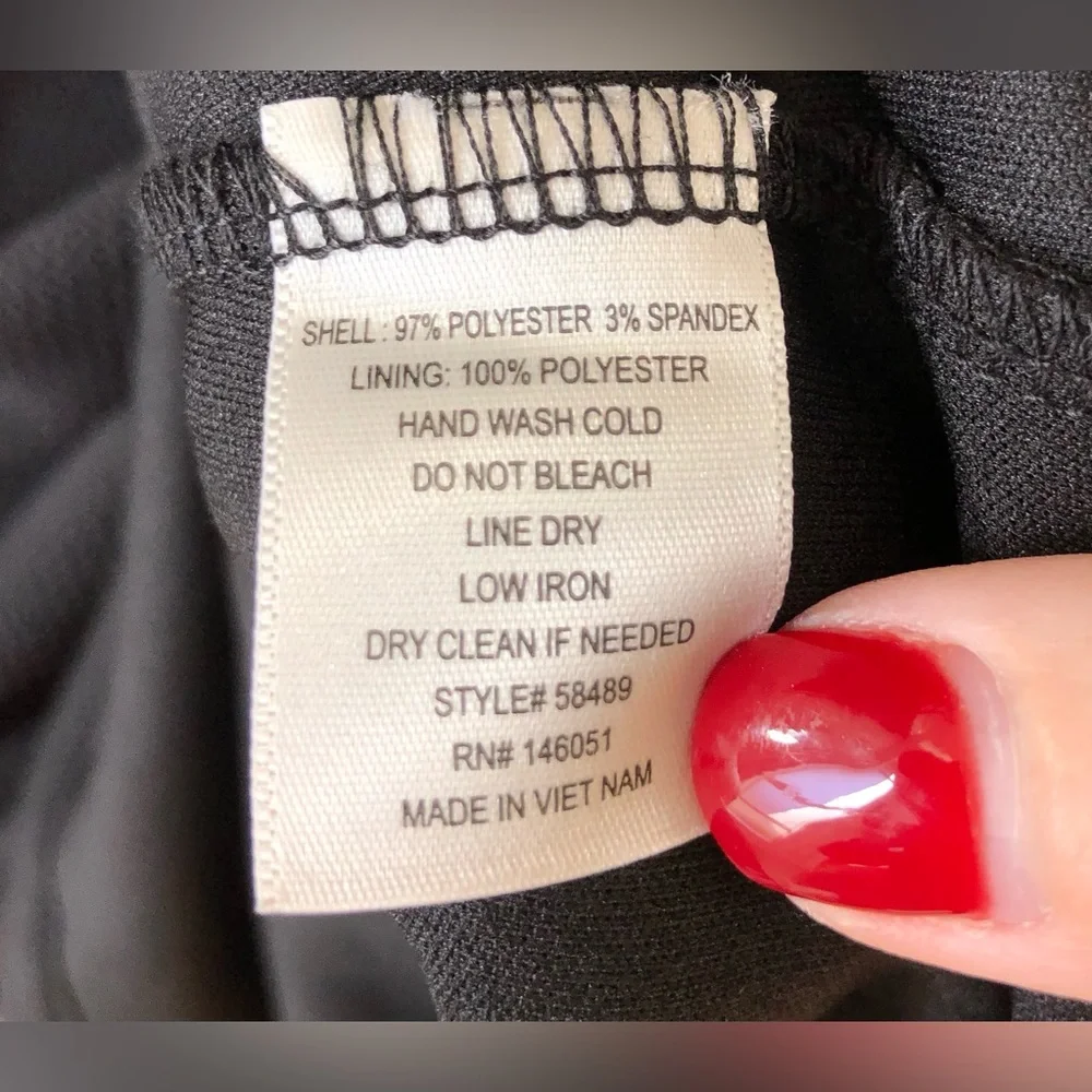 Little Black Dress in dreamy crepe, knee length, faux wrap front with bow - Picture 3 of 5